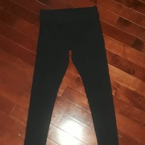 Aerie black full length leggings.